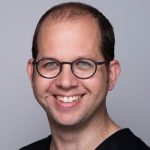 מומחים לכירורגיית פה ולסת בהובלת ד״ר שוורץ-ארד