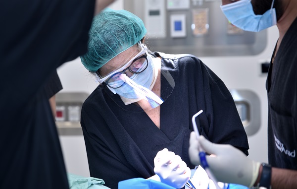 מהן אבנים בבלוטות הרוק (Sialolithiasis)?