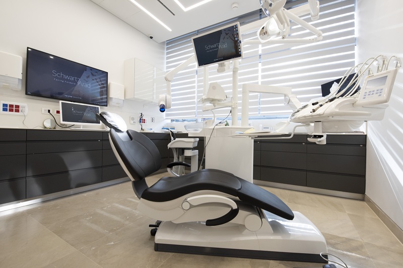 מרפאת ניתוחי פה ולסת במרכז - מרכז כירורגי שוורץ-ארד